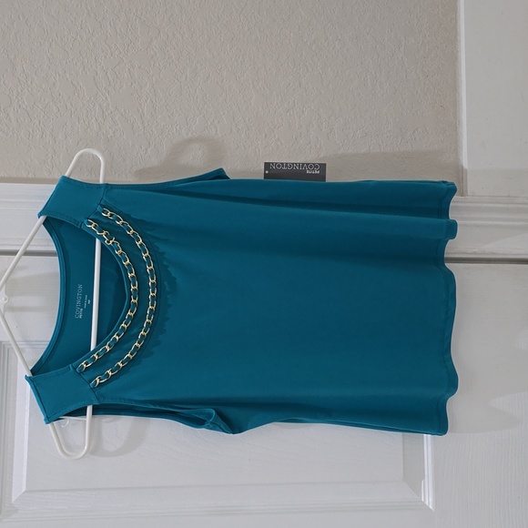 Five beautiful used blouses in size small,  and medium. Five blouses $7 - Picture 10 of 13